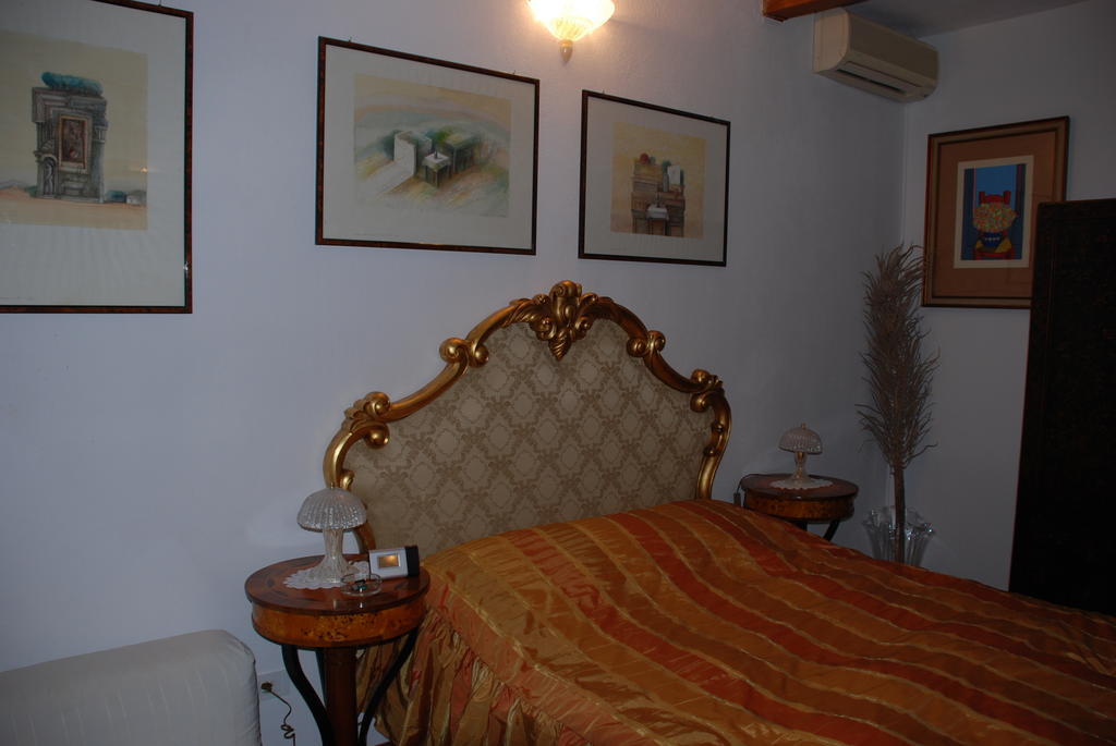 Villa Giulia Islaz Δωμάτιο φωτογραφία