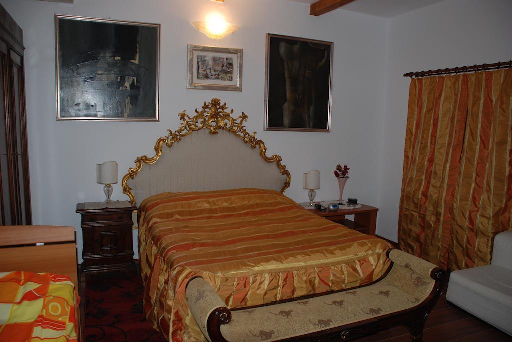 Villa Giulia Islaz Δωμάτιο φωτογραφία